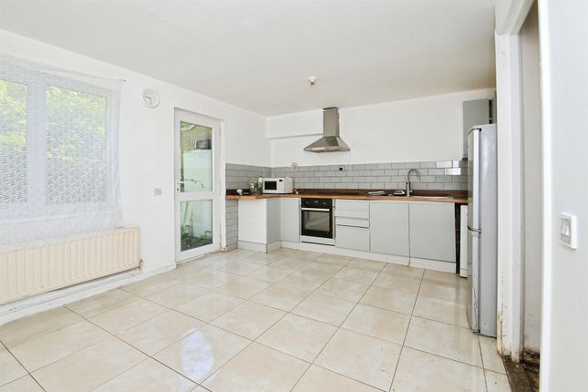 172, Bringhurst, Peterborough photo 2