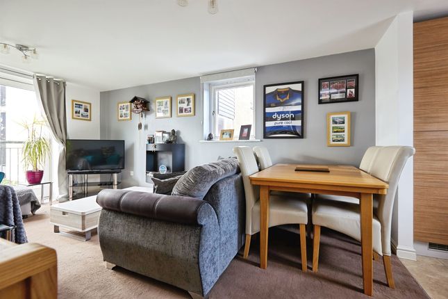 4, Maple Road, Shaftesbury photo 2