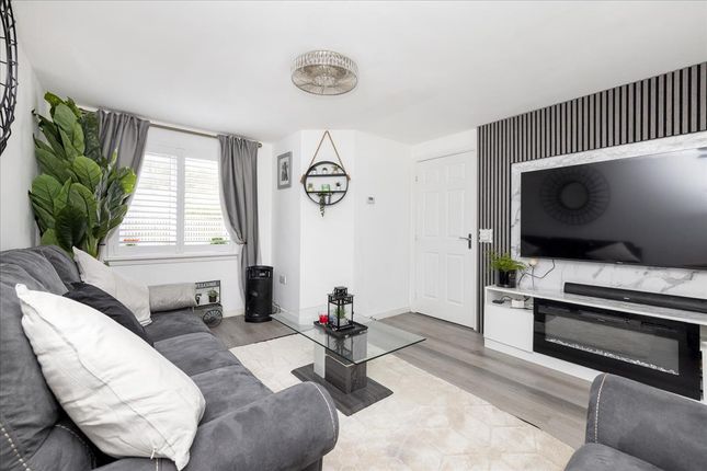 10 Aspen Drive, Gorebridge photo 3
