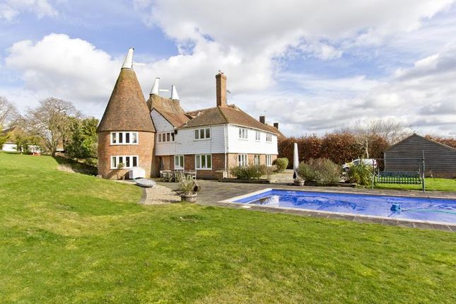 Thumbnail Detached house to rent in Goddards Green Road, Benenden, Kent