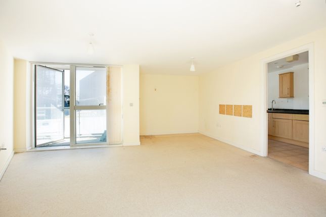 3-bed flat on Flat 2, Sir Walter Raleigh Court, 48, Banning Street, London, £450,000