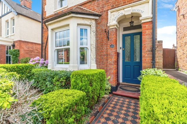 79, Spring Road, Kempston, Bedford photo 2
