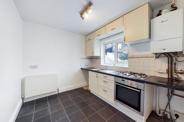 Flat 1, 20, Hoe Street, Plymouth photo 4