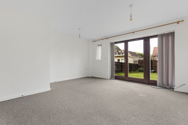 6 The Gallops, Newbury Road, Didcot photo 2