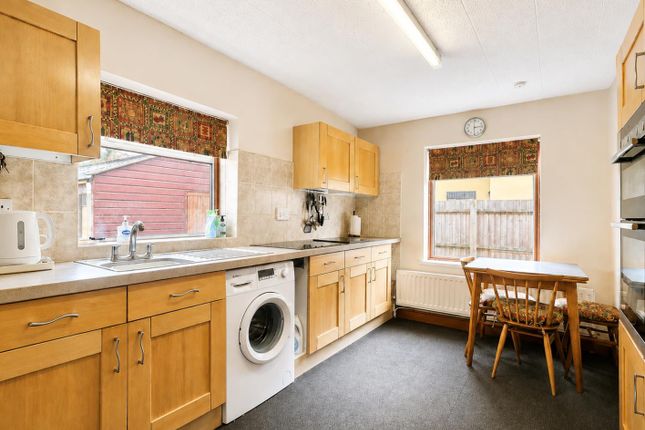 9, Ermin Street, Gloucester photo 3