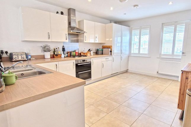 91, Pioneer Way, Bicester photo 3