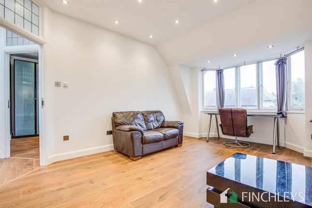 Flat for sale in Alexandra House, 352 Regents Park Road, Finchley Central