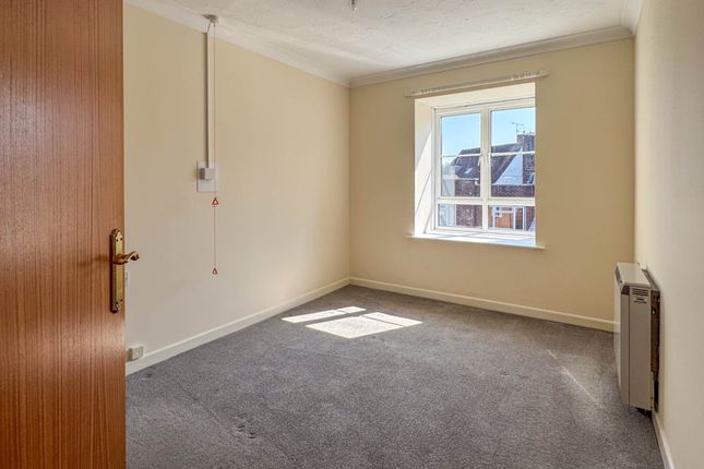 Flat 36, Ryan Court, White Cliff Mill Street, Blandford Forum photo 4