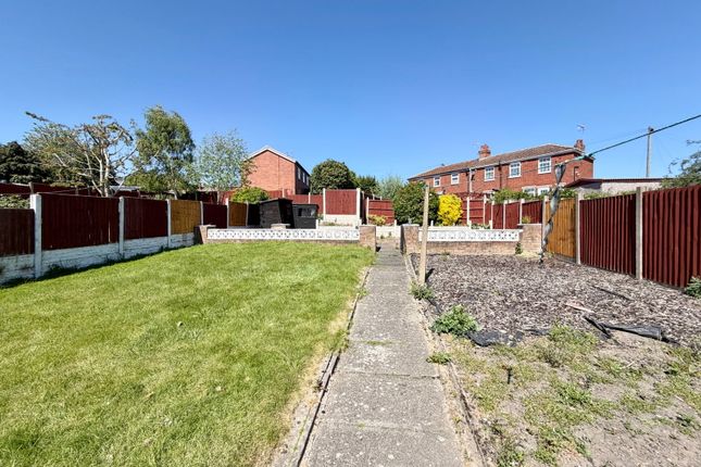 29, White City Road, Brierley Hill photo 2