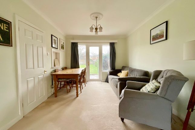 8, Caestory Avenue, Usk photo 4