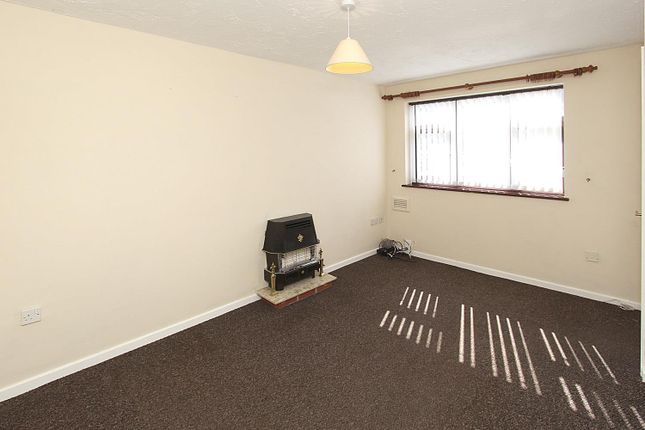 67, Evergreen Close, Bilston photo 2