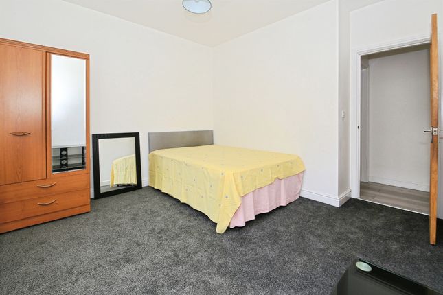 Flat 5, 2, Park Road, PETERBOROUGH photo 4