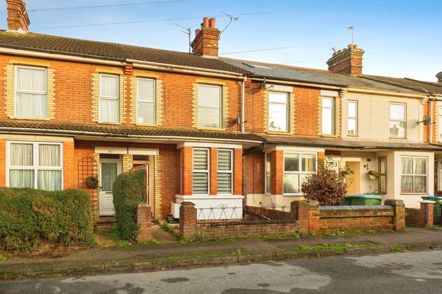 Thumbnail Terraced house for sale in Willow Road, Aylesbury