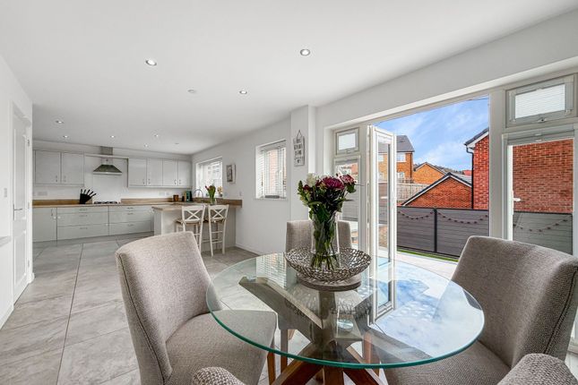 24 Kiln Field Drive, Caerphilly photo 2