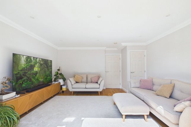 11, Conway Crescent, Paignton photo 4