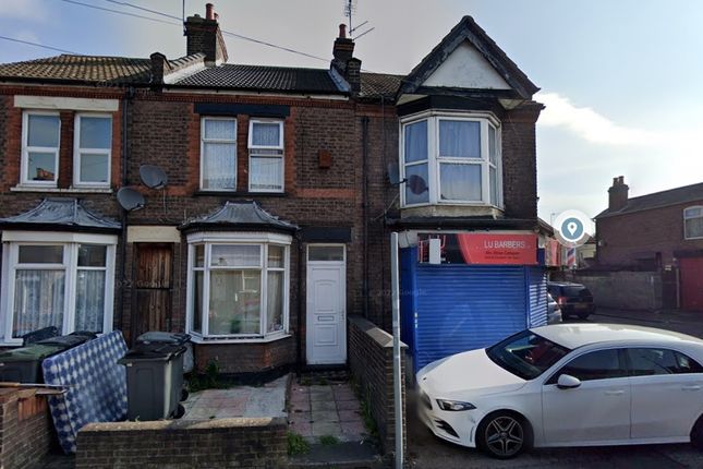 Terraced house for sale in Dallow Road, Luton