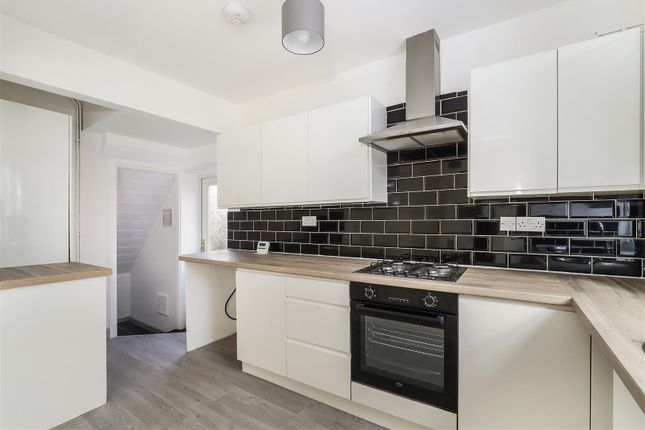 91, Westbury Lane, Coombe-Dingle photo 4