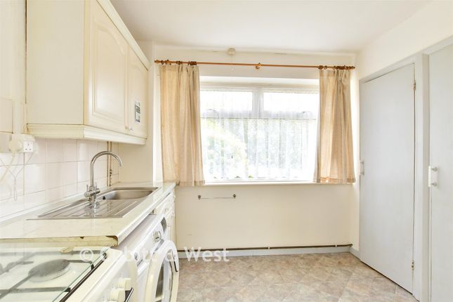 263, Cowley Drive, Brighton photo 3
