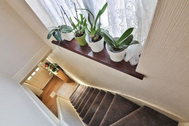 8, Spencer Avenue, Hayes photo 4