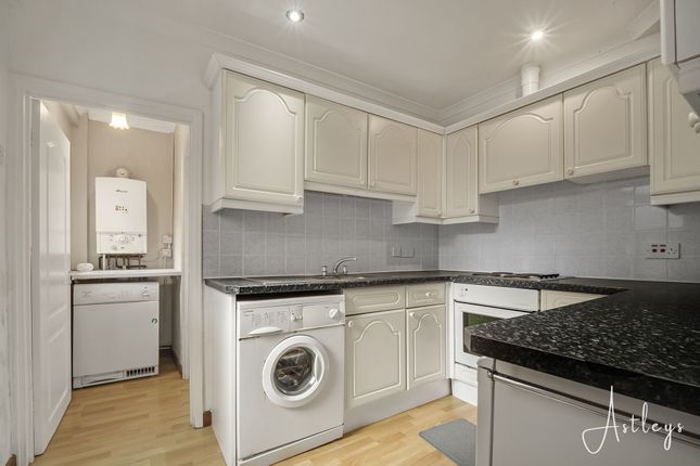 1 Henrietta Street, Swansea photo 3