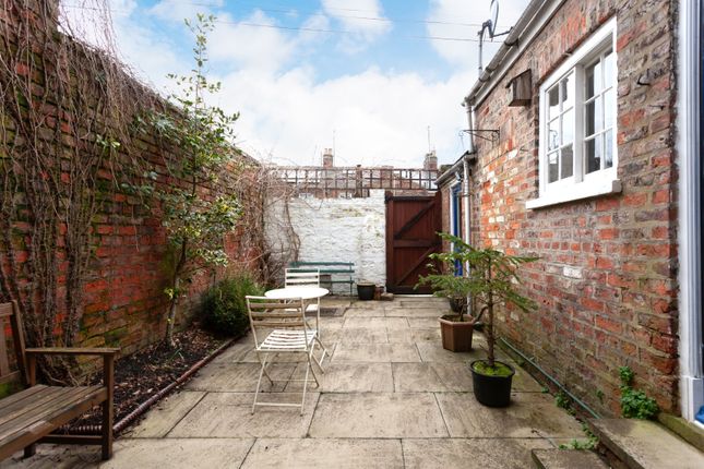 Terraced house for sale in East Mount Road, York, North Yorkshire