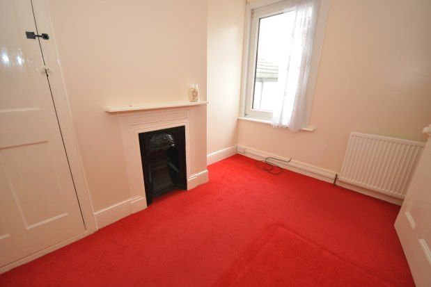Terraced house to rent in Garfield Road, Gillingham