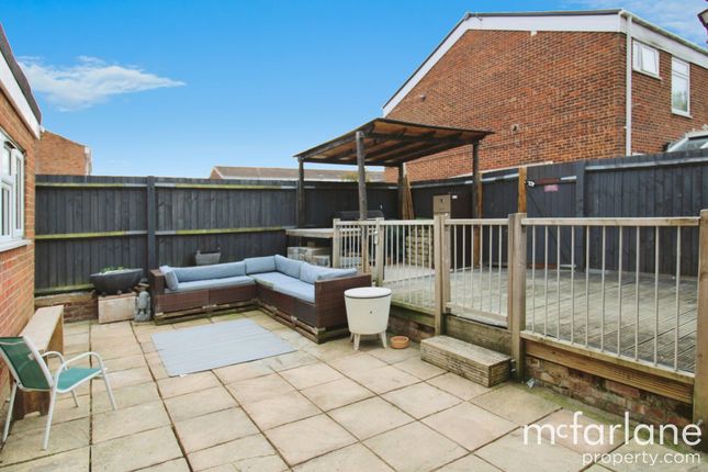13 Austen Crescent, Swindon photo 4