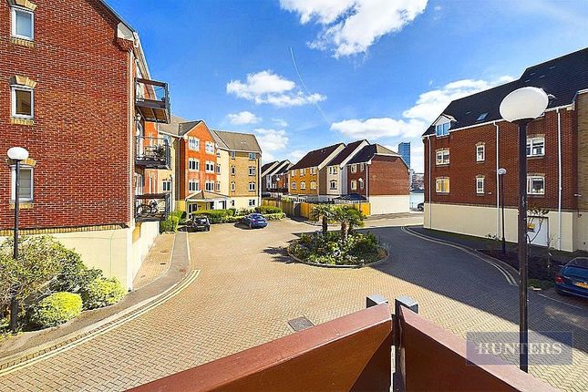 Flat for sale in Pacific Close, Southampton