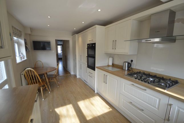 91, North Street, Hornchurch photo 4