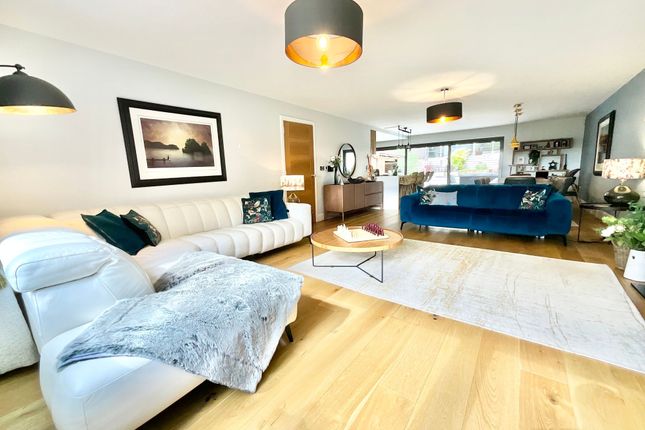 715 Lightwood Road, Stoke-On-Trent photo 3