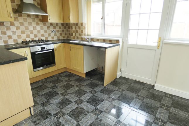 99, Broadwood Drive, Preston photo 2