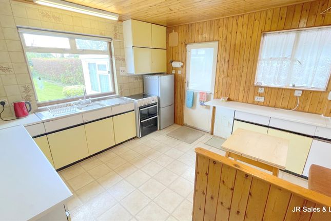 Detached bungalow for sale in Kingswell Ride, Cuffley, Potters Bar