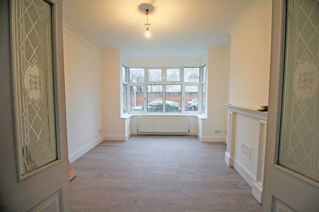 2, Croyland Road, London photo 3