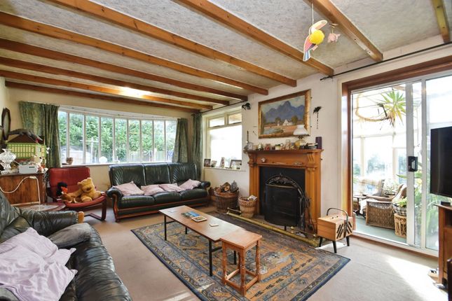 16, Sunhill Drive, Shipley photo 3