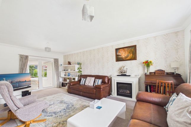 4, Maple Close, Bodmin photo 4