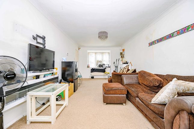 2, Catesby Green, Bedfordshire photo 3