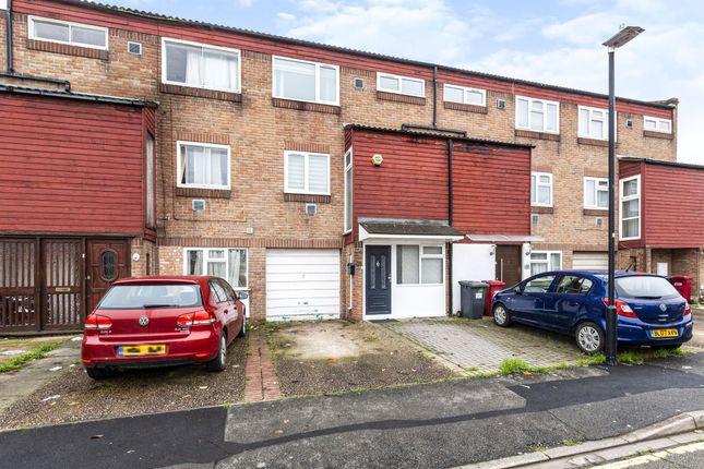 Thumbnail Terraced house for sale in Stratfield Road, Slough