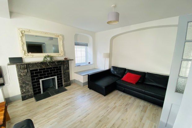 Flat to rent in Picton Place, Narberth