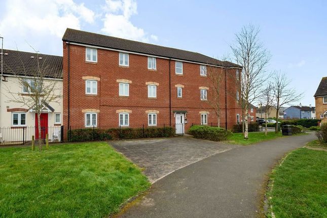 2-bed flat on Flat 1, 97 Horsham Road, Swindon, £130,000