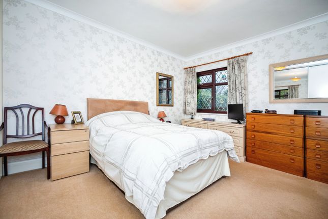 Bungalow for sale in Brompton Farm Road, Rochester, Kent