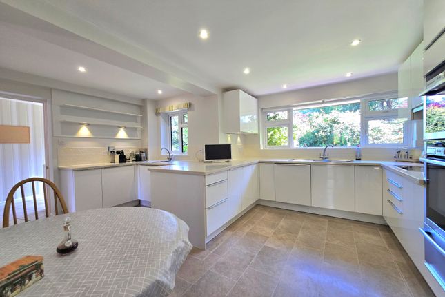 Badgers Keep, 8, Oberfield Road, Brockenhurst photo 2
