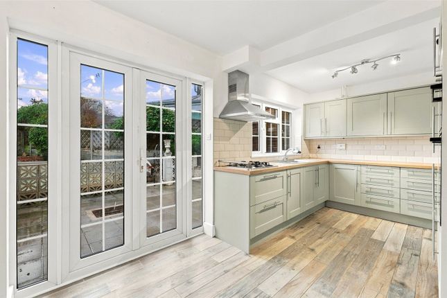 18, Longmarsh View, Dartford photo 2