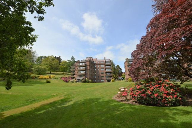 2 bed flat for sale in Oak Lodge, Lythe Hill Park, Haslemere GU27