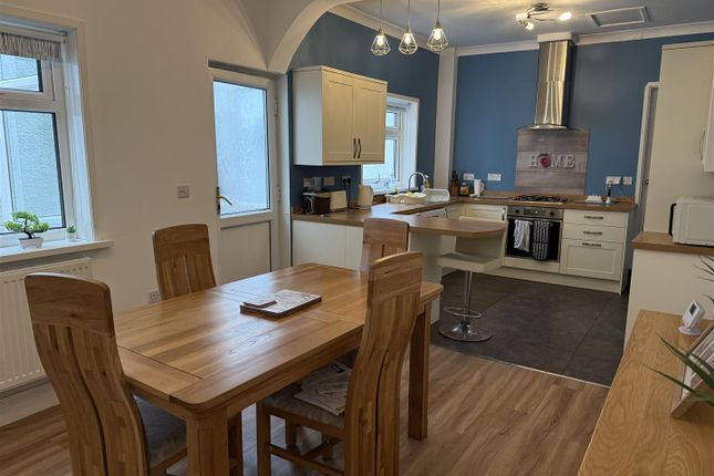 10, Capel Isaf Road, Llanelli photo 2