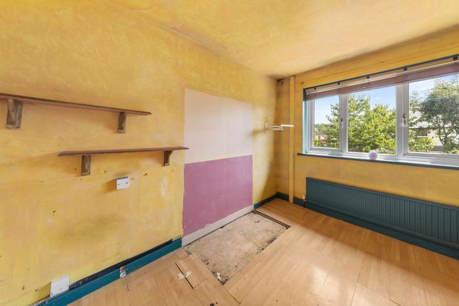 3 Winchester Avenue, Warrington photo 3