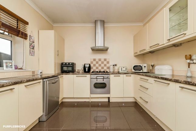 4, Dalton Terrace, Seaham photo 3