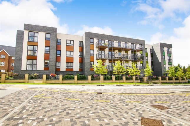 Thumbnail Flat for sale in Cheswick Court, Long Down Avenue, Bristol