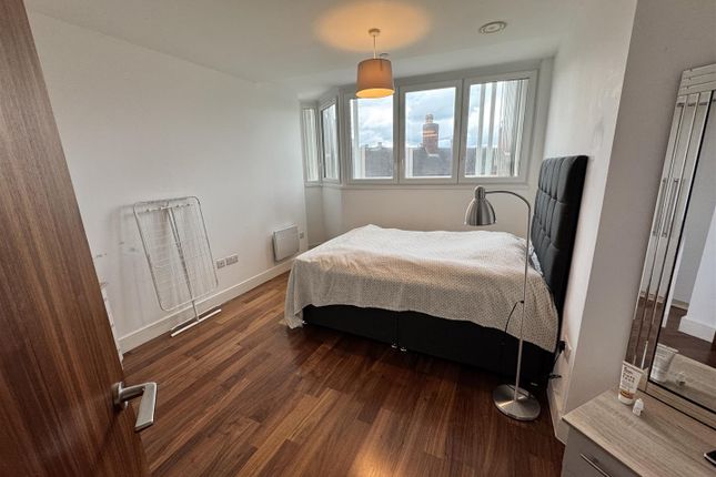Apartment 304, 1, Metropolitan House, Hagley Road, Birmingham photo 2