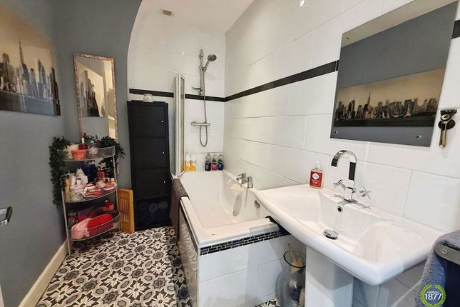 13, Abbotsford Avenue, Lancashire photo 4