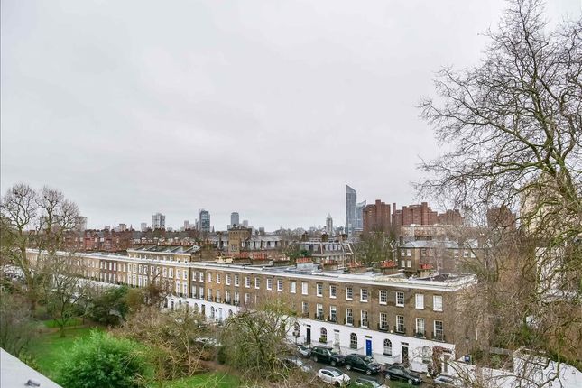 Flat for sale in Paultons Square, London